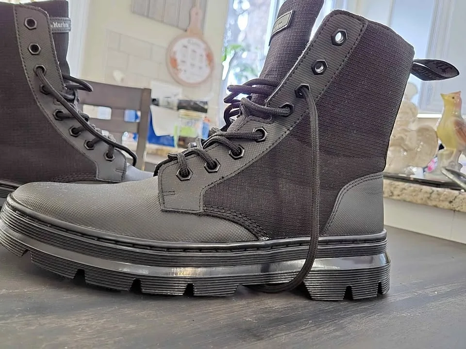 Dr martens waterproof combat boot size 9 #Cleanout