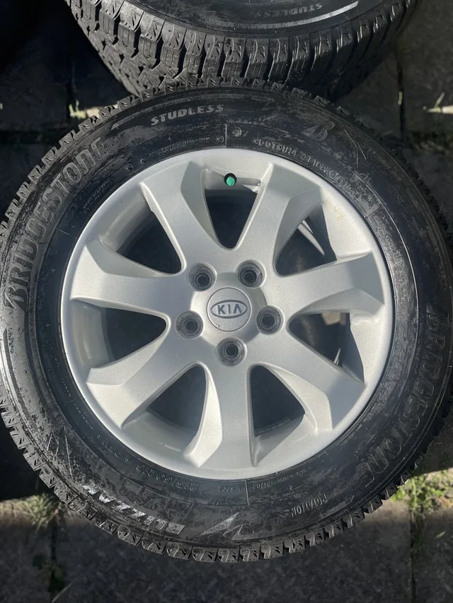 Kia Seltos K5 Niro OEM Winter Alloy Tire TPMS Pkg image indicator(6)