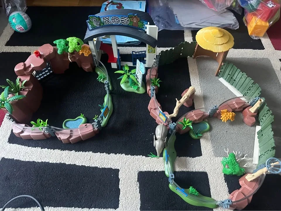 Play mobile zoo image indicator(2)