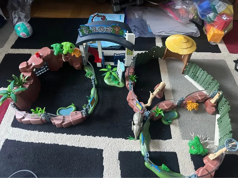 Play mobile zoo image indicator(3)