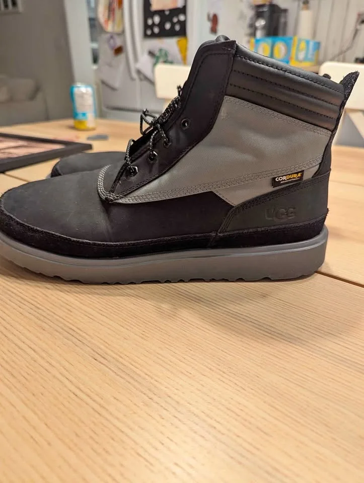 UGG boots size 12 Like new