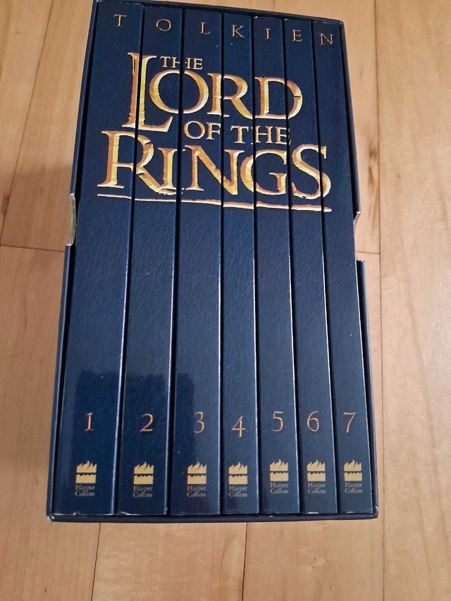 THE LORD OF THE RINGS (7 BOOK BOX SET)