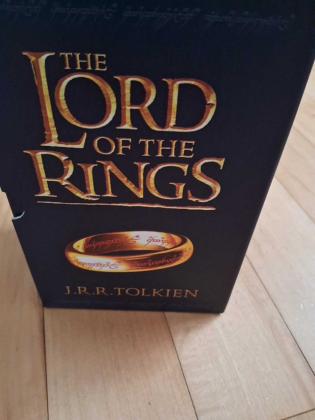 THE LORD OF THE RINGS (7 BOOK BOX SET) - photo 4