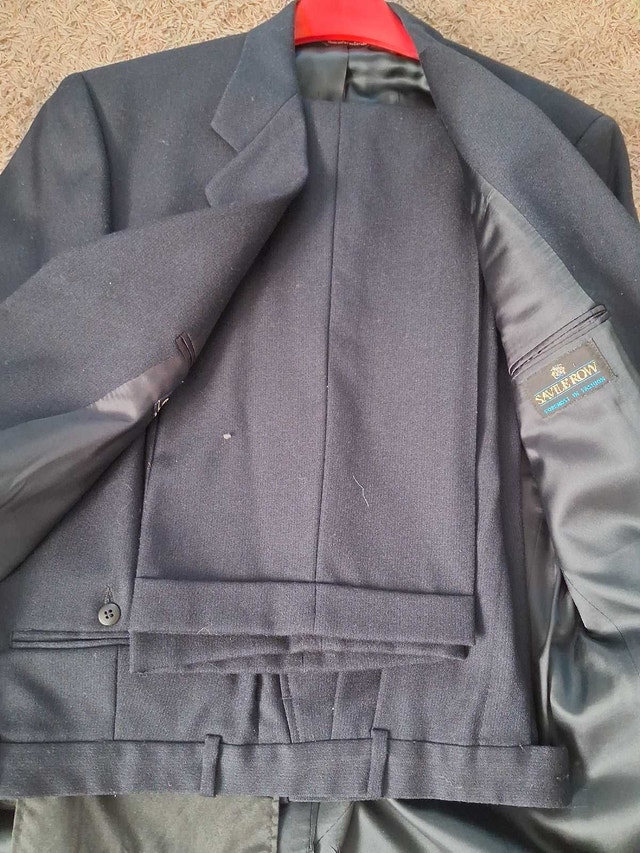 Dark Blue Suit from Crossings/Saville Row (Like New, In Bag) - photo 3