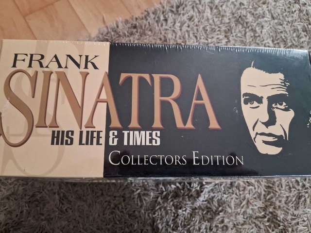 FRANK SINATRA- HIS LIFE & TIMES (SEALED 10-VHS BOX SET) - photo 4