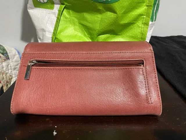 Matt & Nat Wallet   #Cleanout image indicator(4)