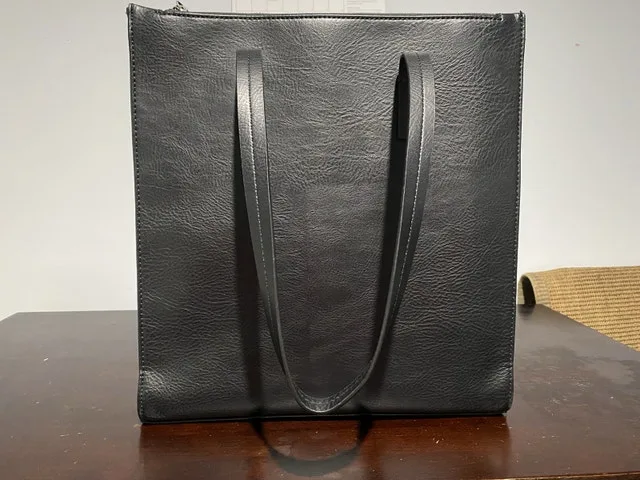 Matt & Nat Black Tote Bag   #Cleanout image indicator(3)