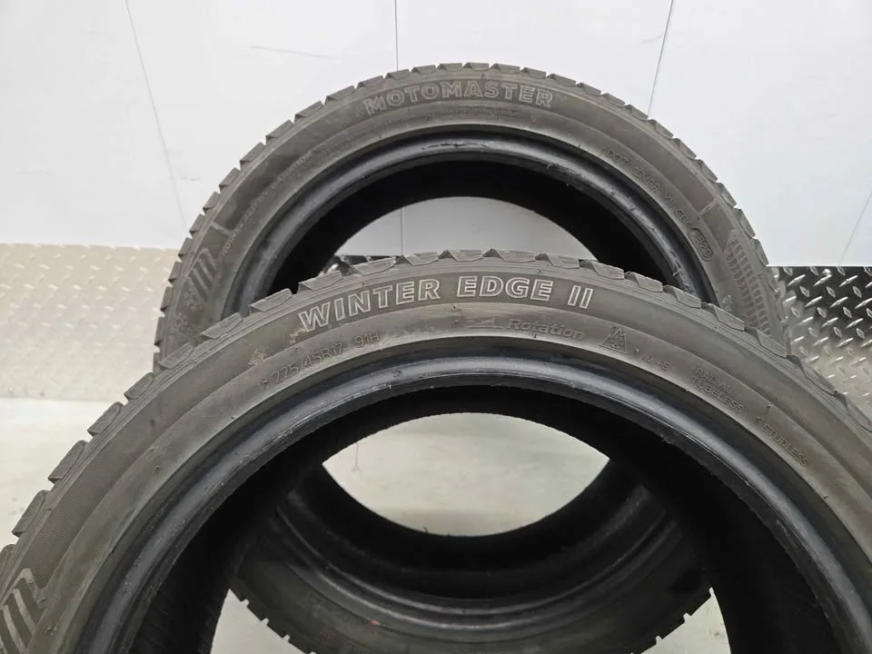 Winter Tires- 225/45R17 image indicator(10)