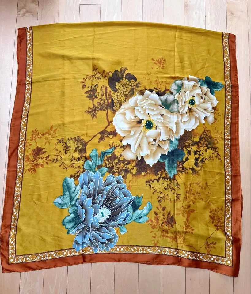 BRAND NEW Gold Floral Design Silk-like Scarf / Wraparound thumbnail