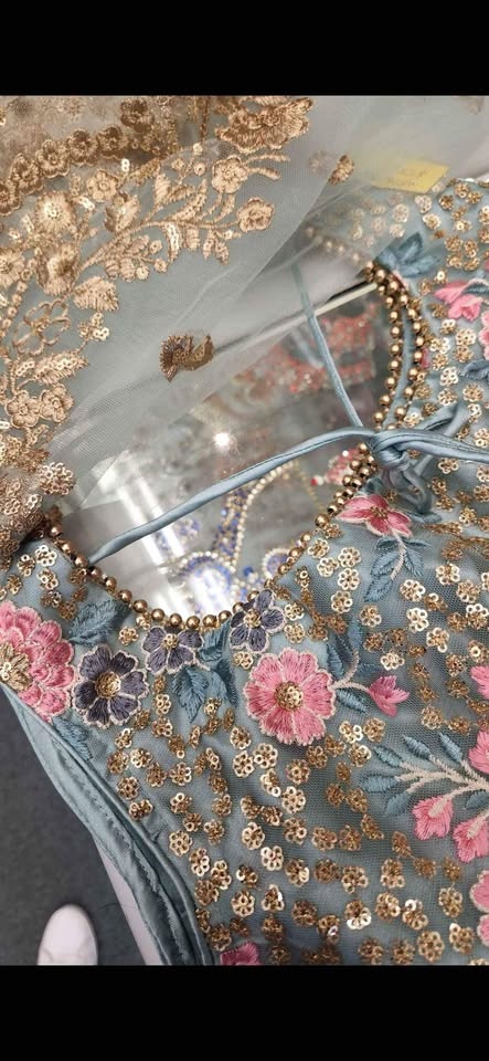 Pink and blue floral Very detailed wedding lengha - photo 3