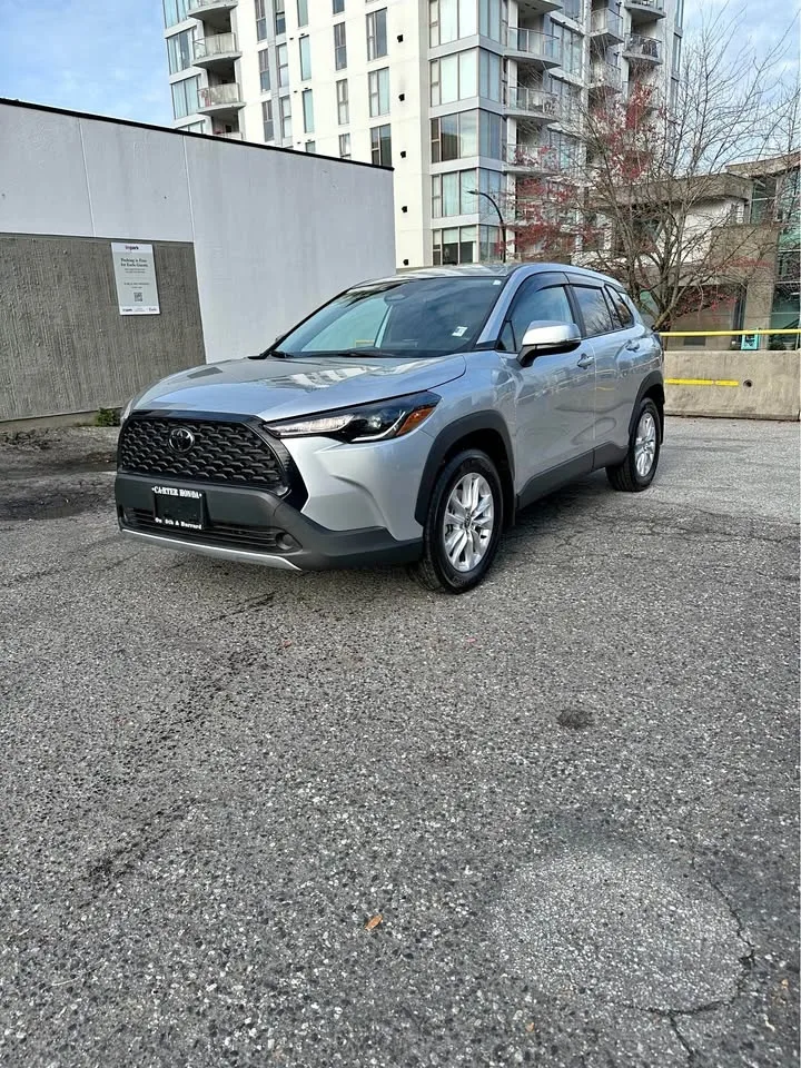 2023 Toyota Corolla Cross LE