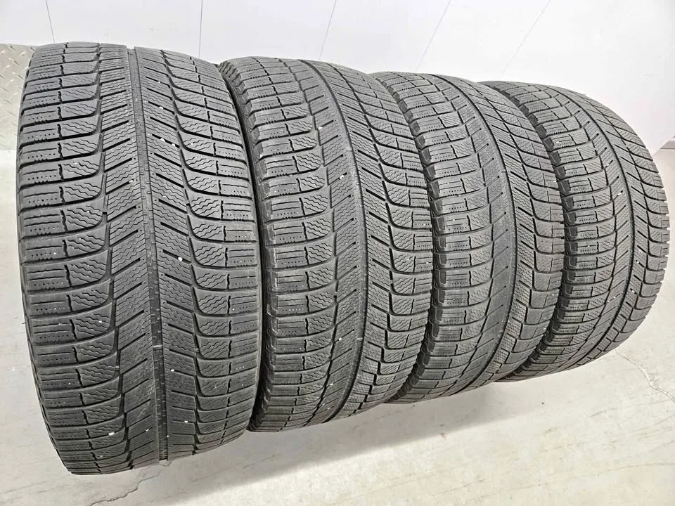 Michelin X-Ice Winter Tires- 245/40R18