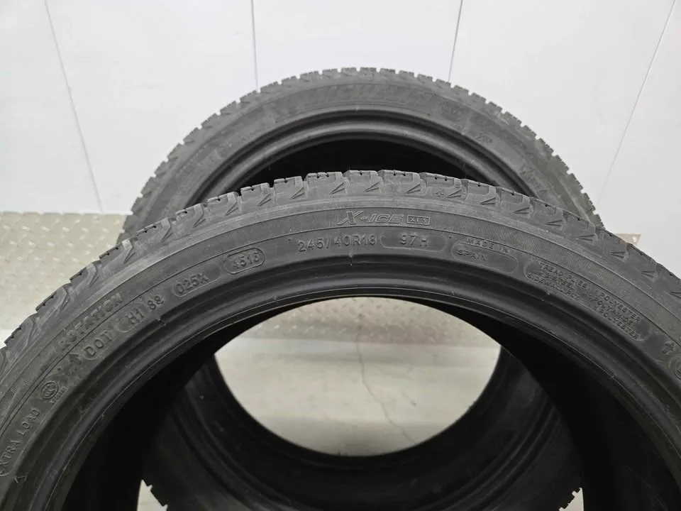 Michelin X-Ice Winter Tires- 245/40R18 image indicator(8)
