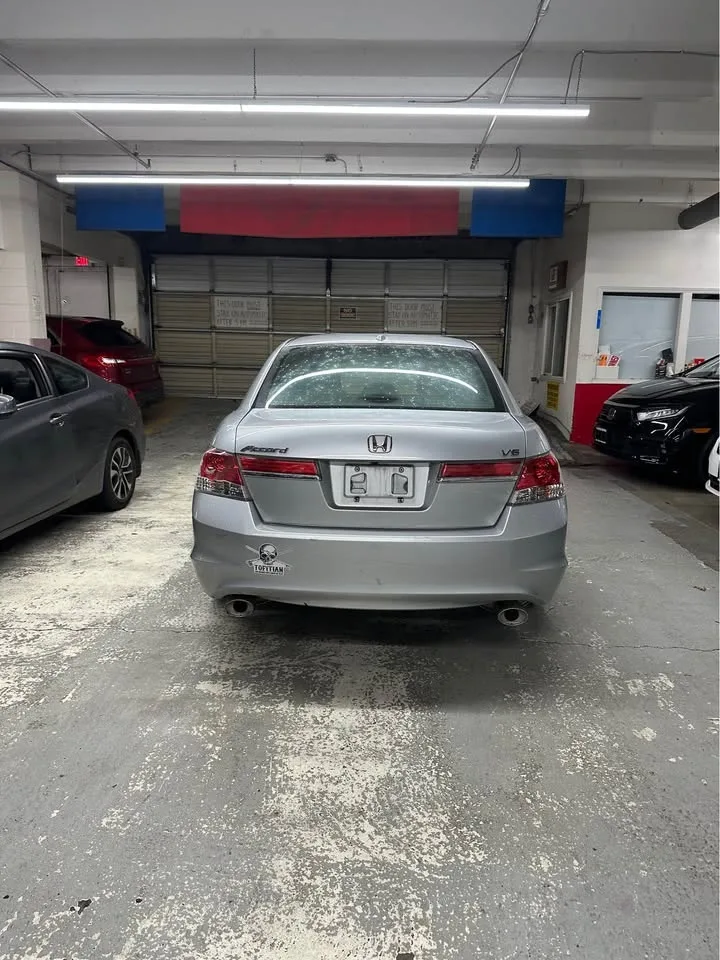 2012 Honda Accord EX-L image indicator(5)