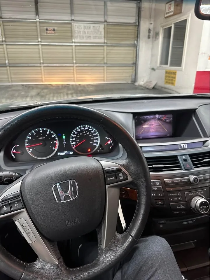 2012 Honda Accord EX-L image indicator(7)