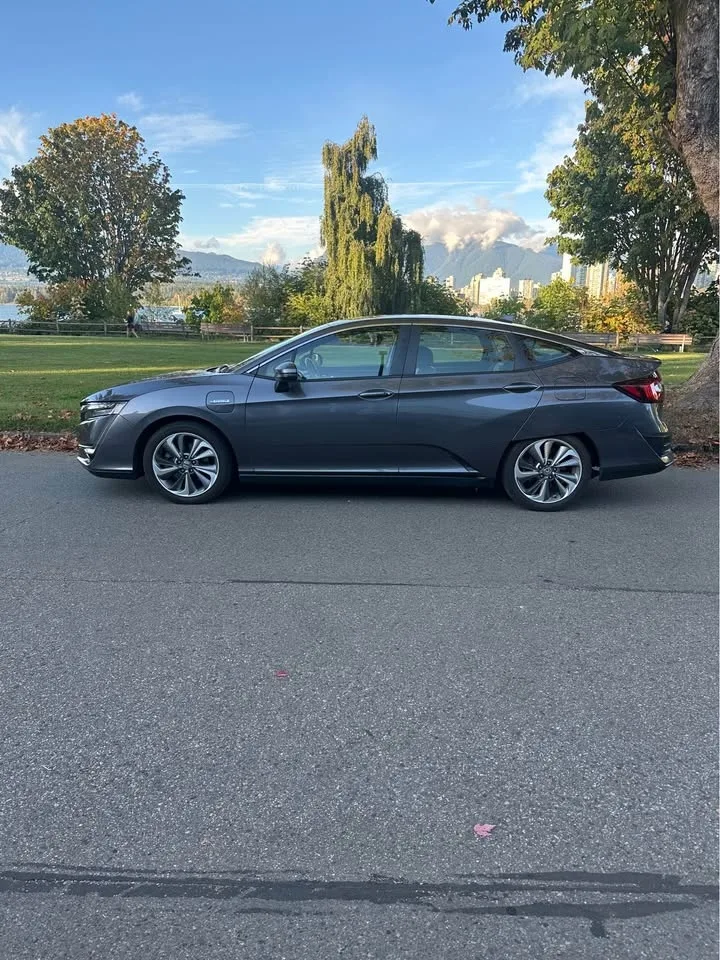 2019 Honda Clarity Touring image indicator(3)