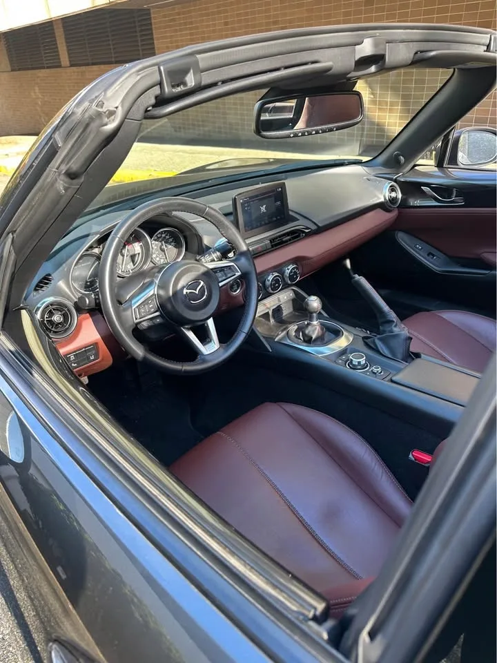 2018 Mazda MAZDA MX-5 Miata RF image indicator(4)