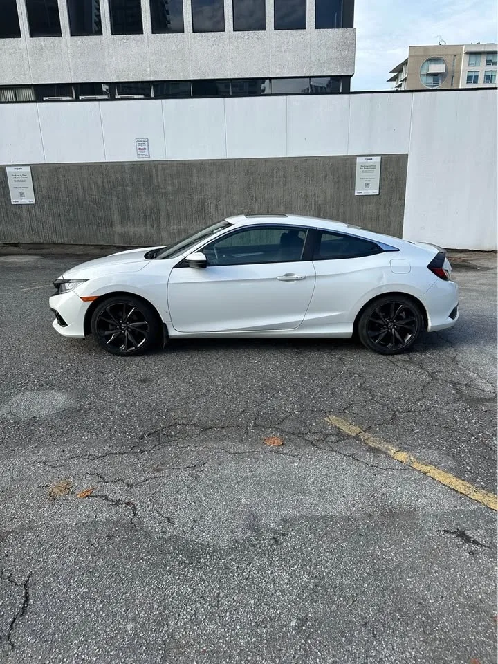 2019 Honda Civic Coupe Sport image indicator(2)