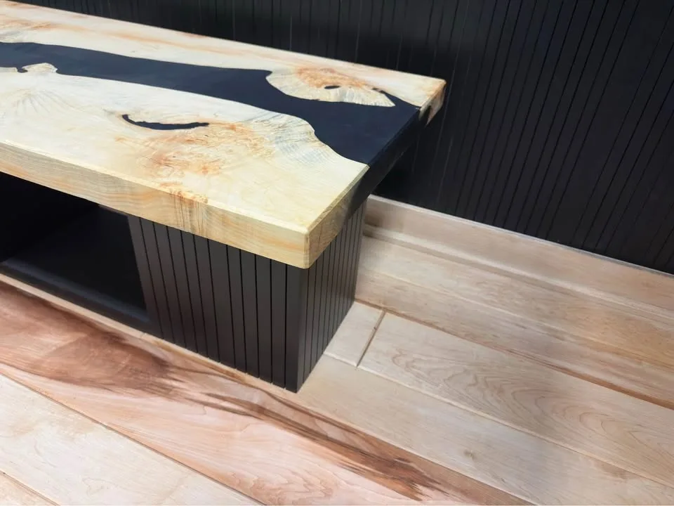 Canadian Maple River Table With Fluted Base image indicator(2)