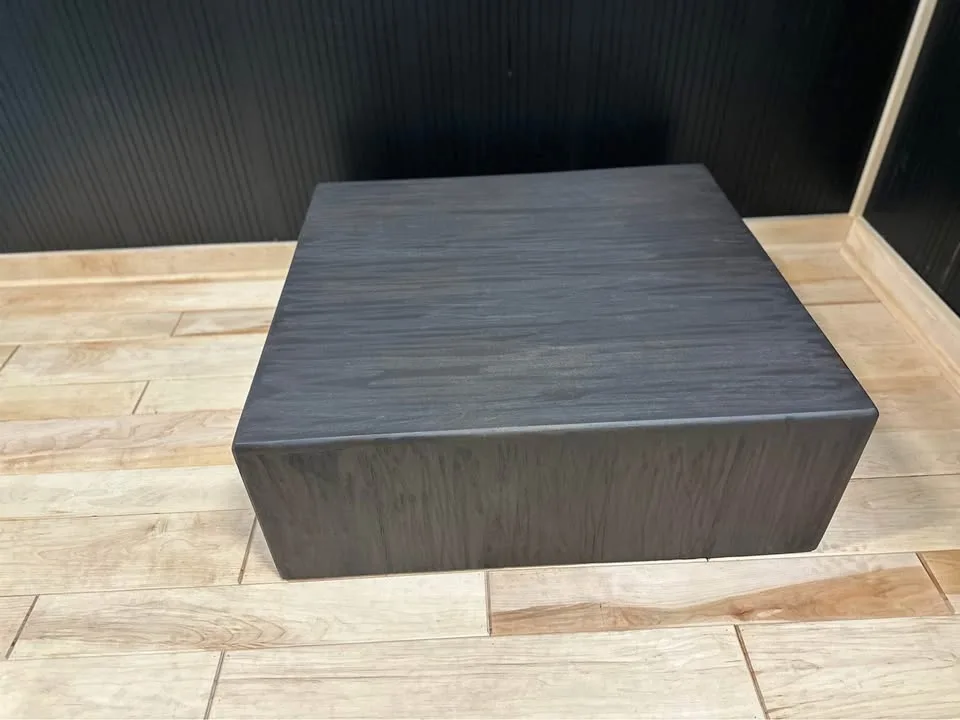 Distress Solid Wood Coffee Table image indicator(5)