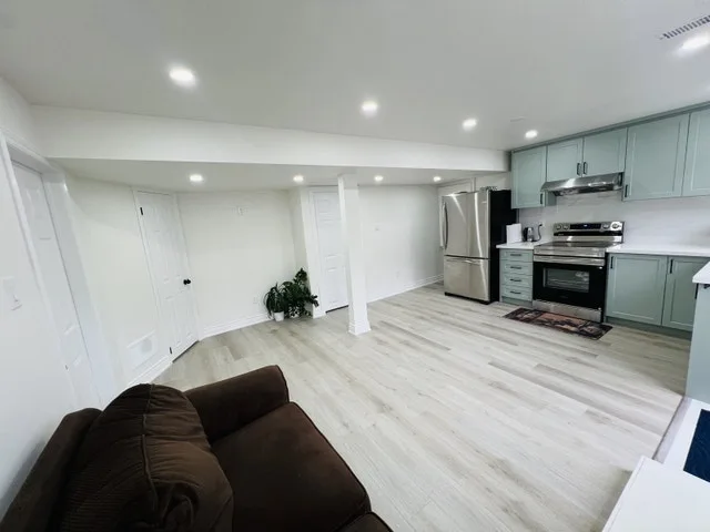 Legal Brand-New 2 Bed 1 Bath basement for Rent image indicator(8)