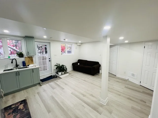 Legal Brand-New 2 Bed 1 Bath basement for Rent image indicator(9)