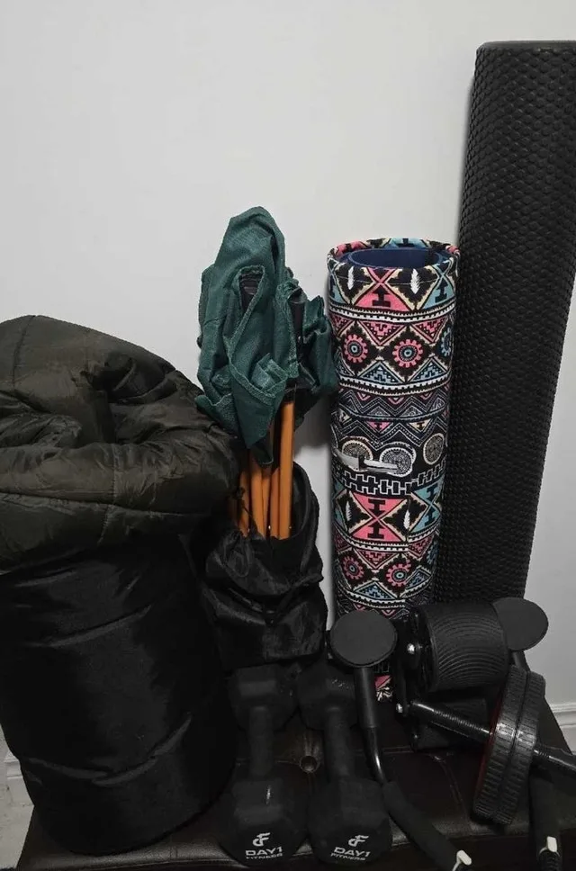 Moving Dec 9 - Camera, Car, Apple, Fitness, Books image indicator(3)