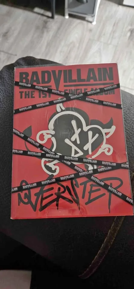 BadVillian 1st Single Album