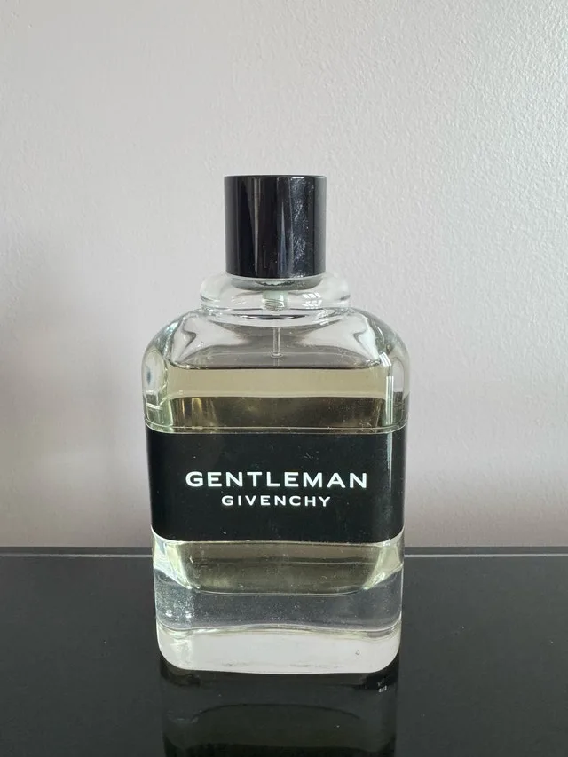 Givenchy Gentlemen EDT Cologne image indicator(2)