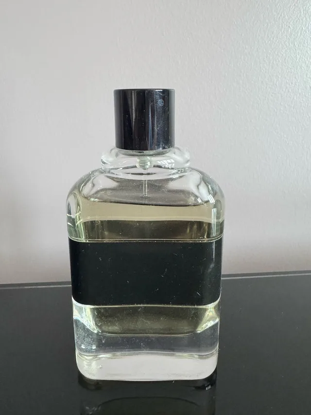 Givenchy Gentlemen EDT Cologne image indicator(3)