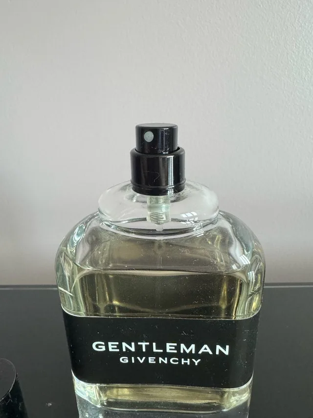 Givenchy Gentlemen EDT Cologne image indicator(4)