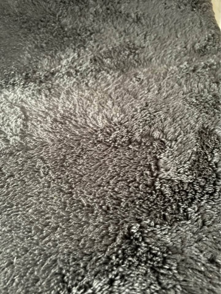 Fuzzy black bath mat #Cleanout - photo 3