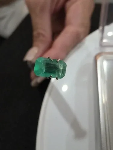 Rectangular Gemstones Emerald