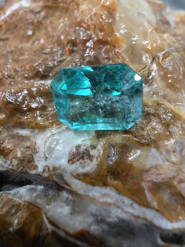 7.46 Loose Natural Colombian Emerald - photo 3