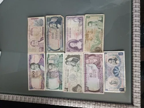 Old Colombia Collection Lot 9 Bills image indicator(2)