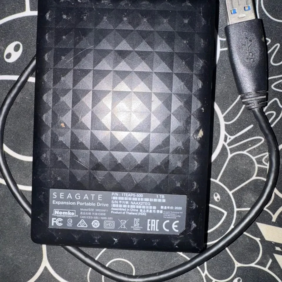 Seagate Expansion portable drive image indicator(3)