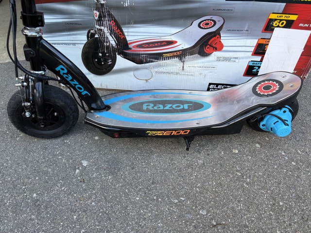 Razor E100 Electric Scooter - photo 2