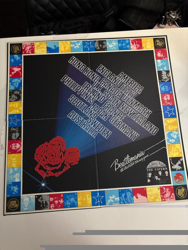 Beatlemania Trivia Game 1984 - photo 5