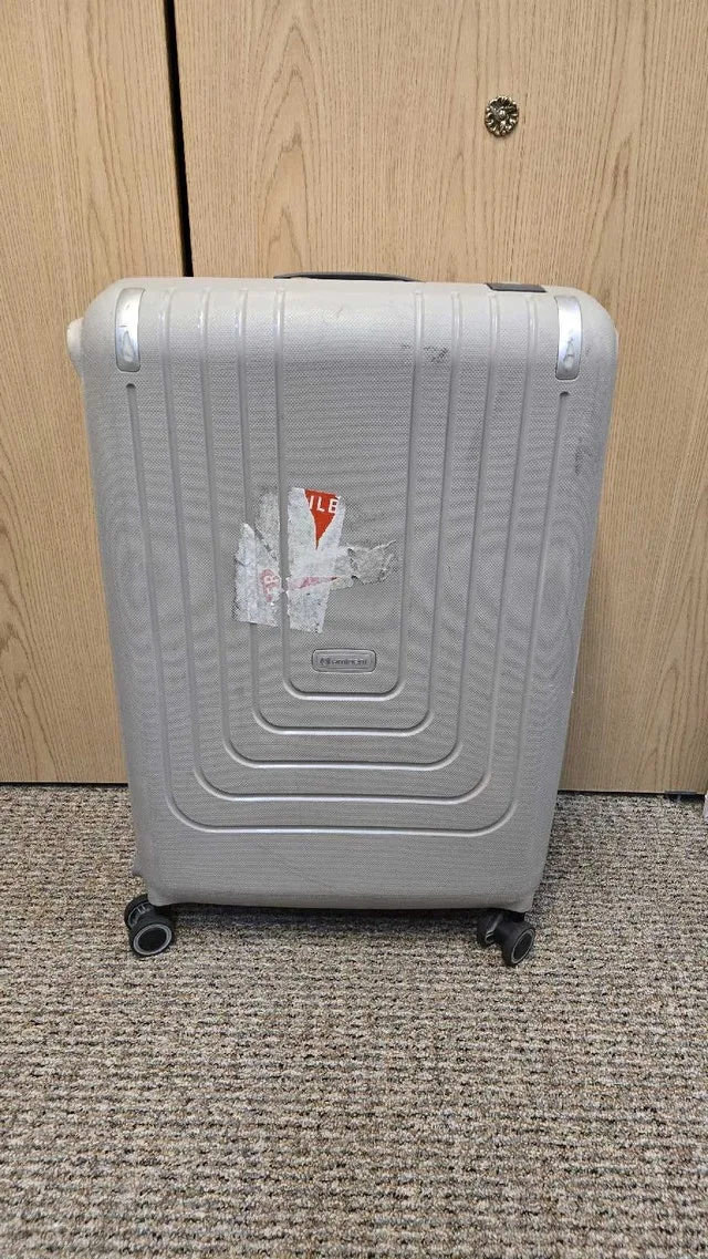 Eminent Gray & Pink Luggage image indicator(4)