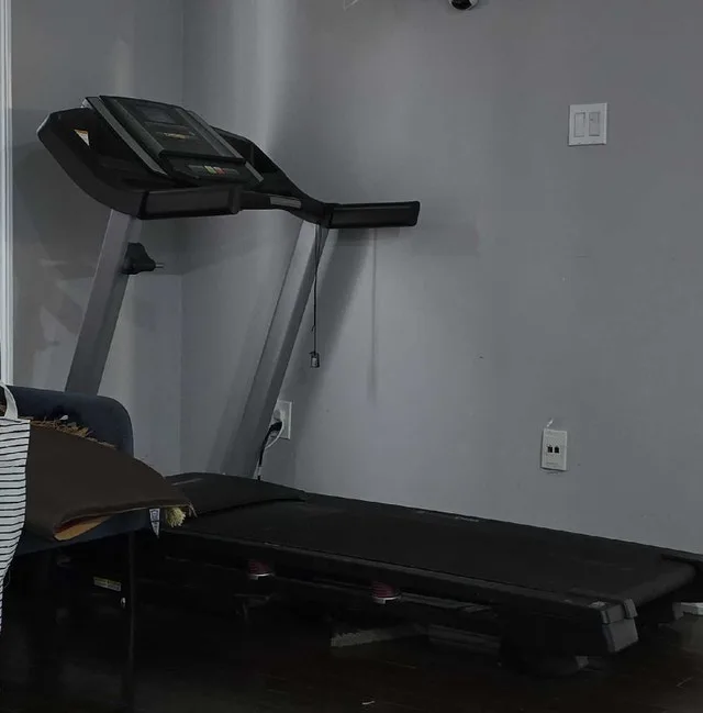 Foldable space saver treadmill. Works well