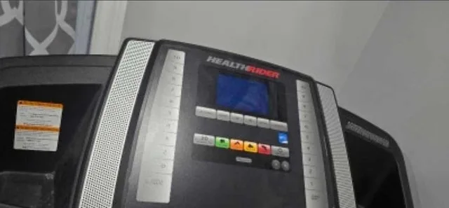 Foldable space saver treadmill. Works well image indicator(5)