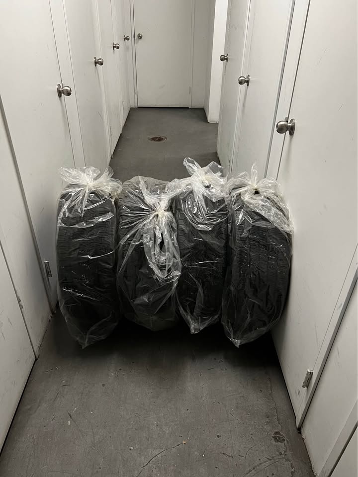 Pirelli Winter Tire Set - photo 3