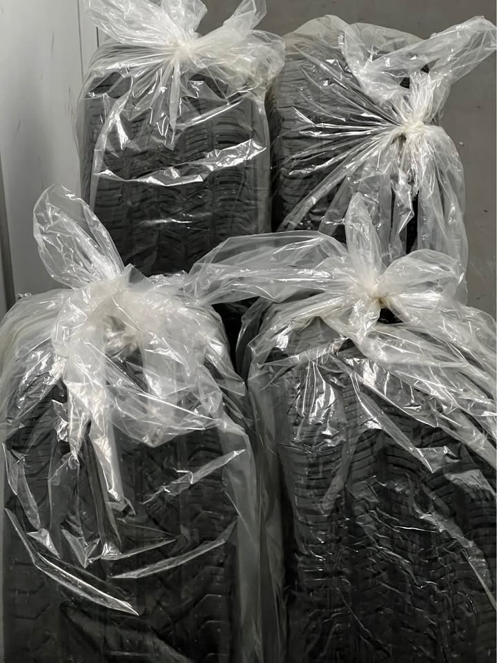 Pirelli Winter Tire Set - photo 4
