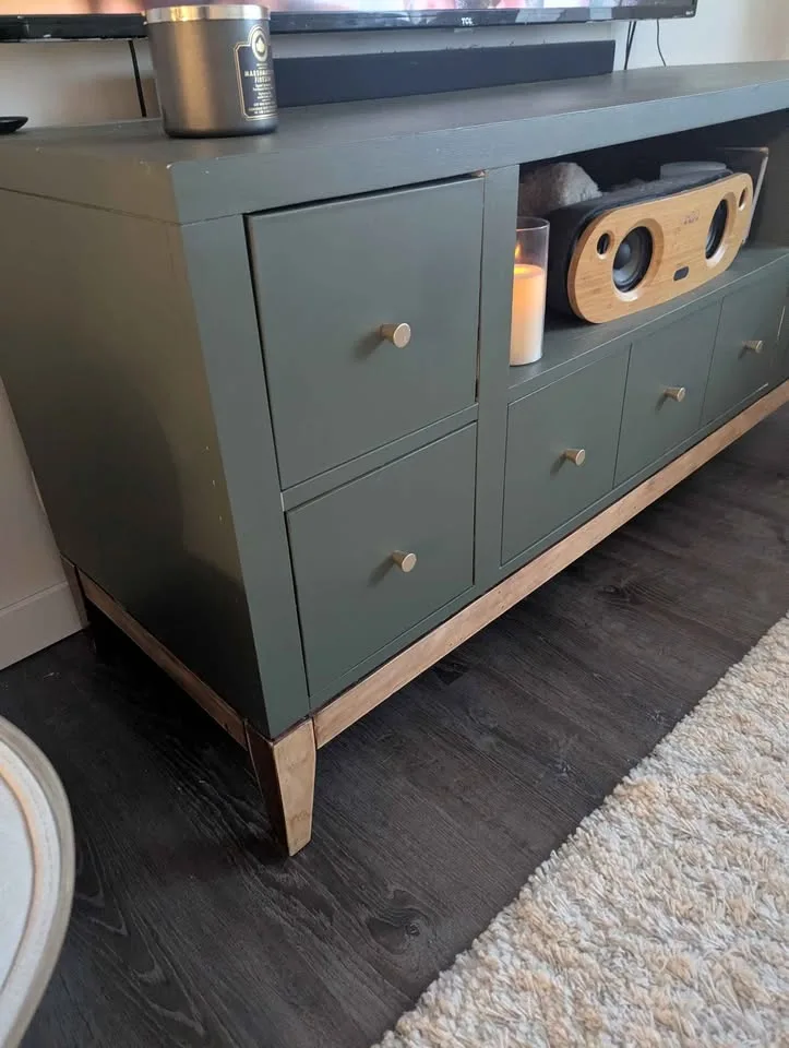 Gorgeous tv stand. Sherwood park image indicator(6)