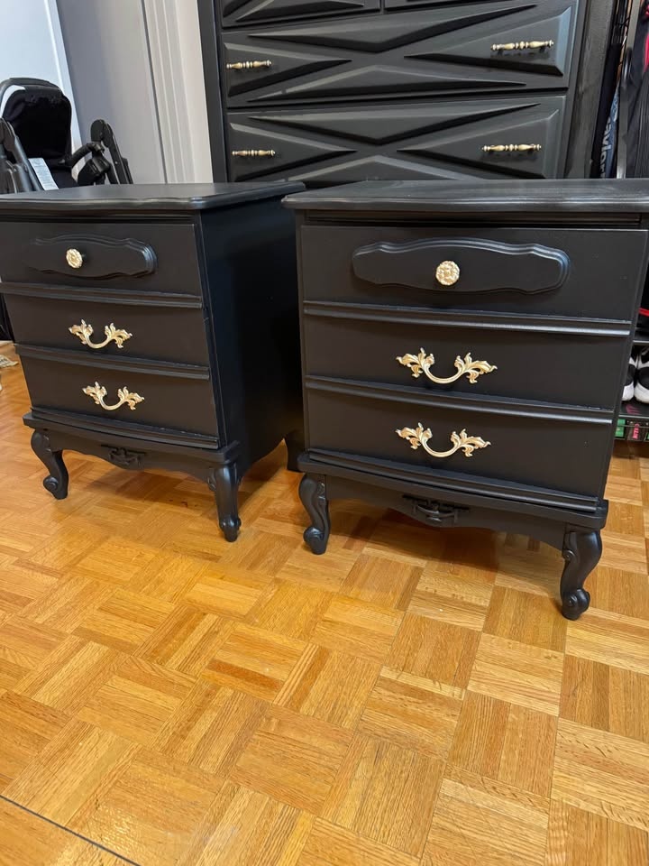 Stunning Black Vintage-Modern Nightstand Pair — Fully Refinished - photo 3