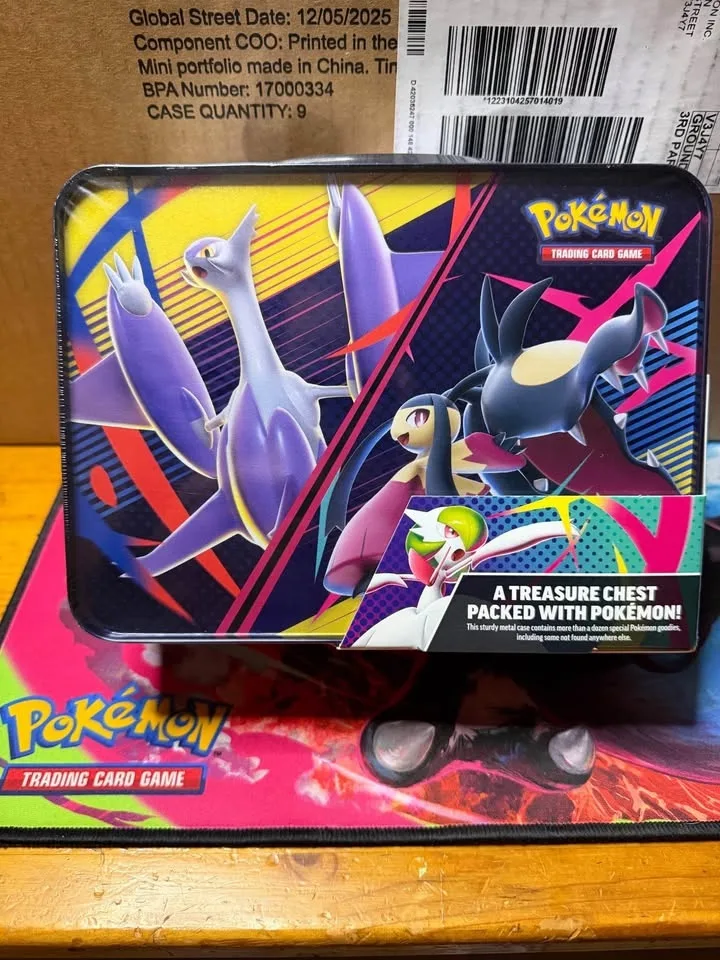 Pokemon 2025 Fall Collectors Chest 🔥🔥🤯 image indicator(4)