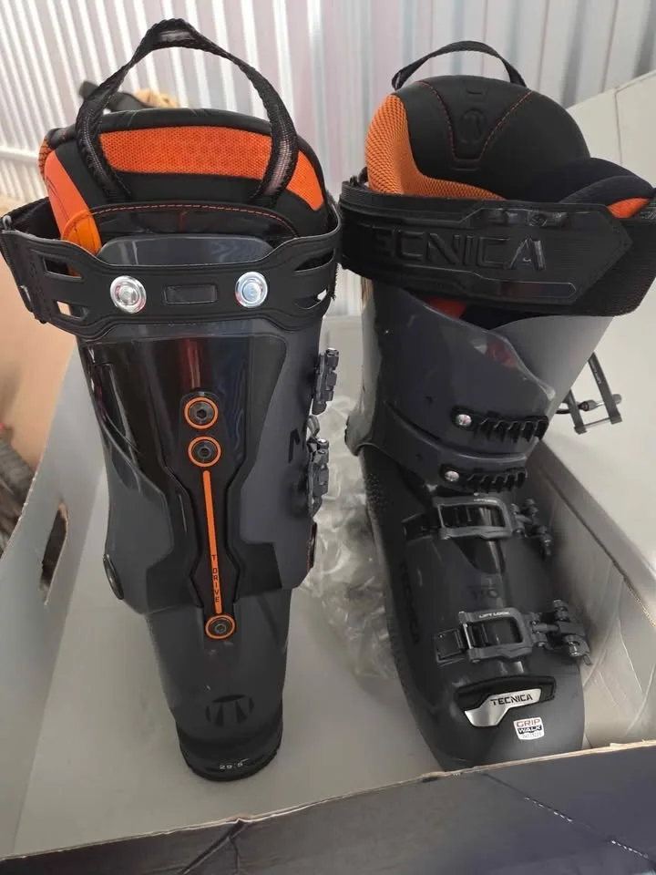 Technica Ski boots image indicator(2)