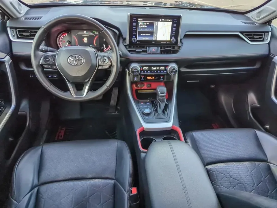 2021 Toyota Toyota 2021 RAV4 image indicator(2)