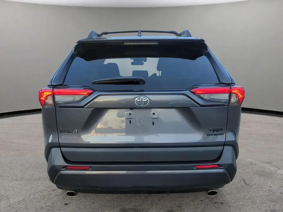2021 Toyota Toyota 2021 RAV4 image indicator(4)