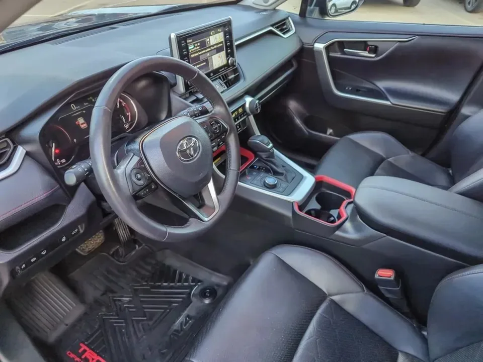 2021 Toyota Toyota 2021 RAV4 image indicator(6)